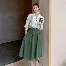 法式少女洋气衬衫配半身裙两件套裙装气质仙女绿色修身显瘦连衣裙