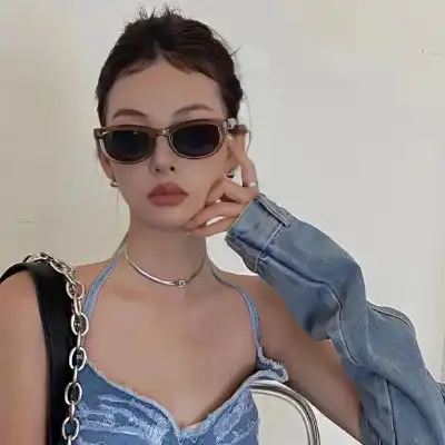 2023温柔期待个性女生图片