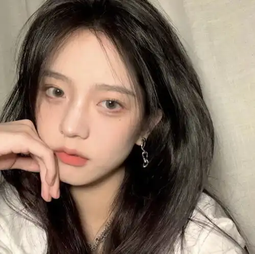 高级感温柔女生头像19