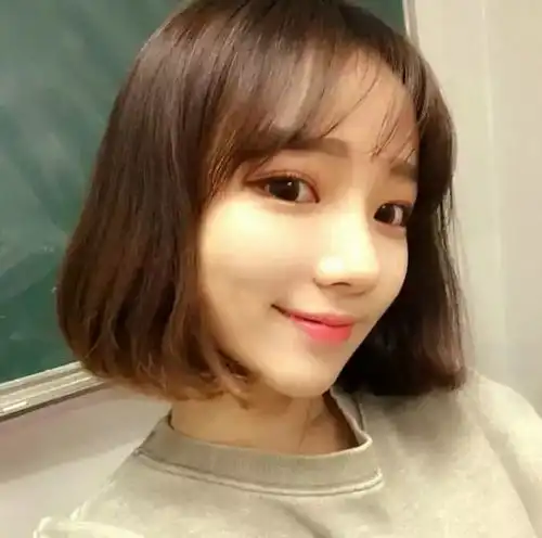 刘海千万别乱剪现在流行这6款,才最显脸小