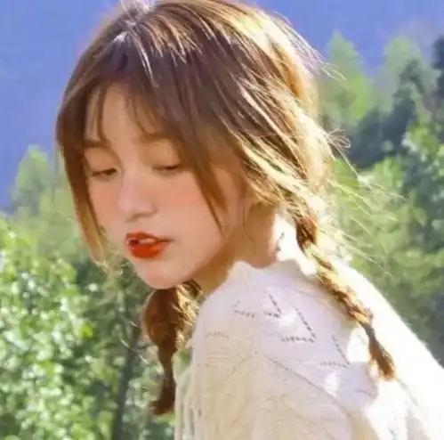 温柔女生头像秋风,穿尘而过,云水间,静无言,守在红尘,守候一份约定腾讯新闻