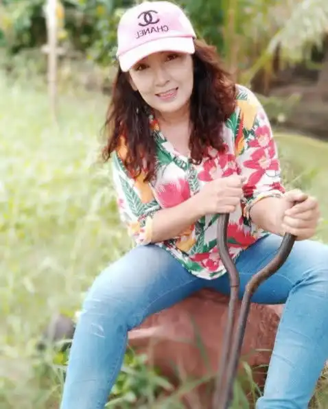 45岁女人爱瑜伽,不为追求好身材,只想有颗少女心