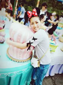 两个小姑娘的上海迪士尼之旅