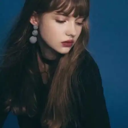 头像女生欧美,不怕这世间的孤独单身真好