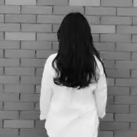 2019冷漠头像女黑白背影黑白冷漠头像