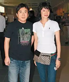 62岁香港tvb的名嘴司仪,双料影后,却一生不婚不育不后悔