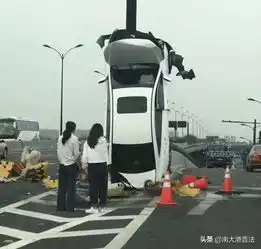 杭州女司机开车上天事故前画面曝光事后两女子站车后无助
