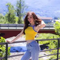 俄罗斯美女主播一姐美照爱玩lol百变cosplay