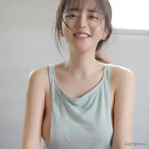小吊带花样年华