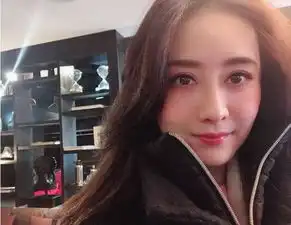 9岁被星探觉察,上学被同学恫吓威胁,37岁成亲,此时还未怀孕猫仔队猫扑