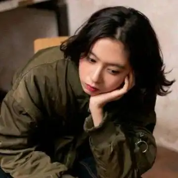 2020欧美女生头像简约时尚高清图片风格即人品小众却迷人