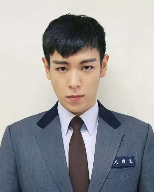 手滑曝光恋情出演恋爱综艺女嘉宾与bigbangtop疑似恋爱中