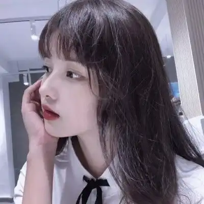 网易云热评小号加了班花,以为她会端着架子,哪知每天给我发女仆照