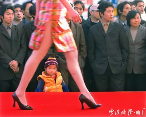 穿越20年的童年影像,能否找到你的影子
