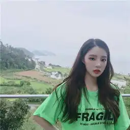 超拽女生霸气头像2018最新你知道我想做的不只是朋友