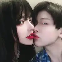 甜蜜美女撩人心