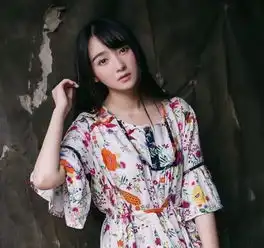 北影女研究生晒清纯照神似校花黄灿灿