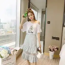 三伏天矮个子女生别乱穿衣,简简单单的清新两件套,显瘦又显高
