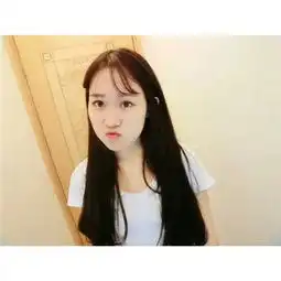 2018上下白边女生头像清新唯美心里有旧爱的男人碰不得