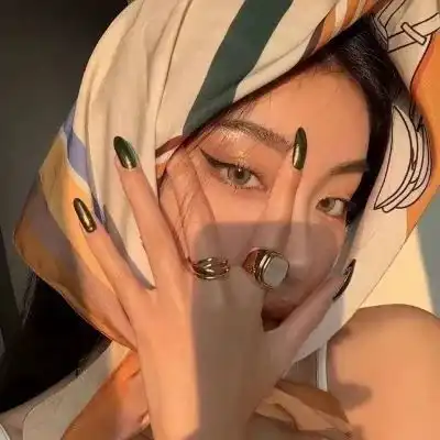头像好看的ins头像
