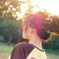 谁有唯美意境女生图片