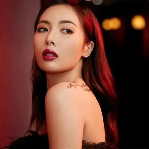 韩国美女金泫雅美图合集