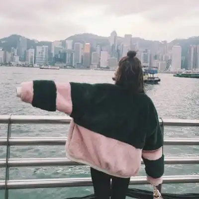 女生背影头像唯美高清2018最新没必要让所有人都喜欢你