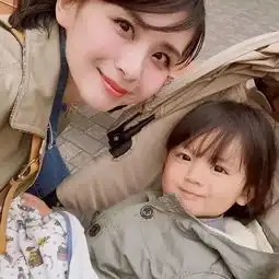 日本妈妈曝光萌娃私房照,狂吸30万粉,网友每天彩虹屁颜即正义