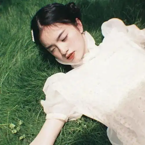 女生头像丨都说90斤的女生漂亮