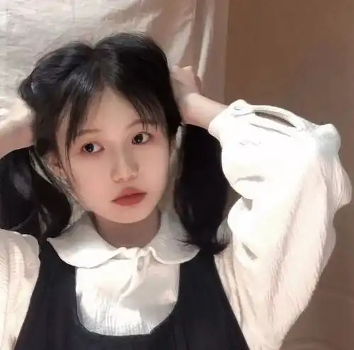 初中女生这些行为很迷惑,自认为美若天仙,实际会被老师反感