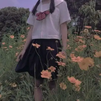 属于夏天的女生头像
