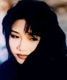 又一女星被遗忘,曾比韩红那英还红,却在大火时消失剃度出家