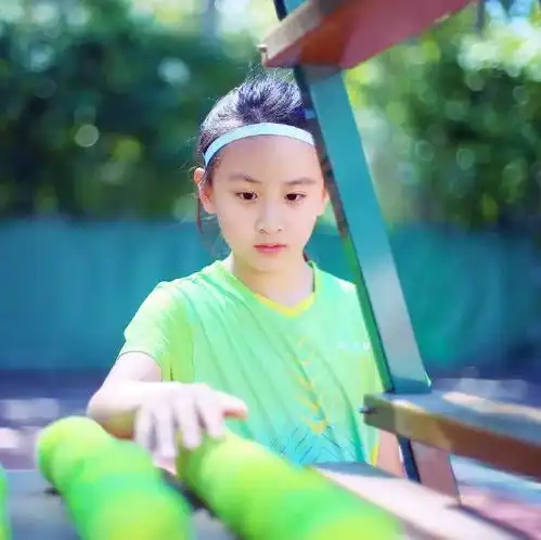 看到甜馨的近况,我开始没那么讨厌李小璐了