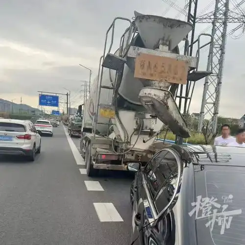杭州女子提新车才一周,遭遇惊魂一刻网友这直接全损了吧