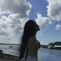 女生高清伤感背影唯美头像爱真的是不顾一切的