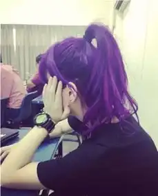 好美的紫色头发,你敢尝试一下吗