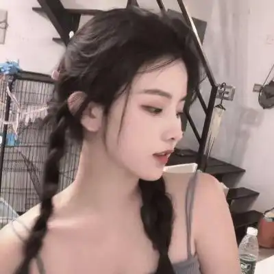 冷酷头像女霸气真人孤独伤感女生头像冷酷