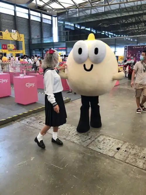 2020cj谁说穿jk的就是少女也可以是老奶奶,还会跳宅舞