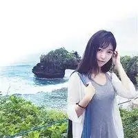 大学生自费支教女神带中国元素奖励学生欲帮其筹款