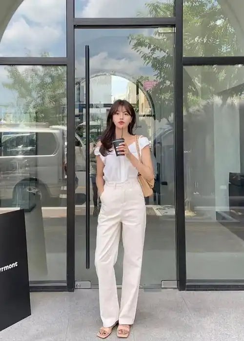 比起烂大街的渣女风,这样穿的女生,才是真时髦,高级显气质
