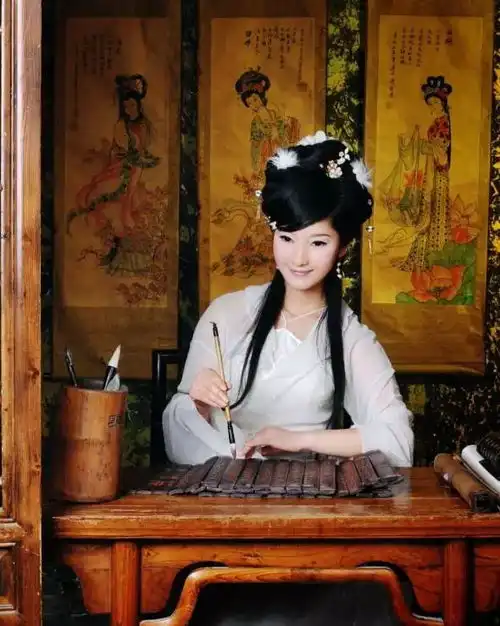 古代除了四大美女,还有绝美的五大艳后,却鲜为人知