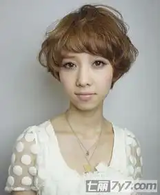 2013年ol瘦脸圆脸知性短发打造优雅气质修颜女生发型