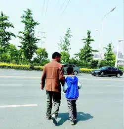 11岁男孩两度出走流落武汉称想去成都找妈妈