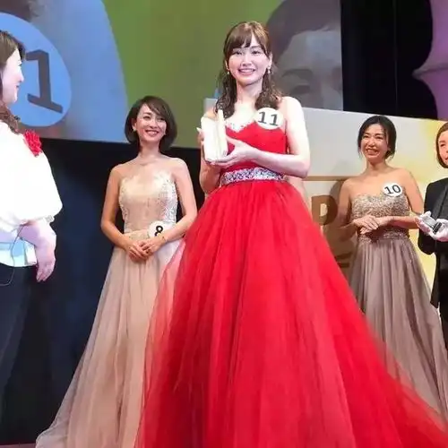 日本选美大赛,52岁美女夺冠网友阿姨,这次我真的不想努力了