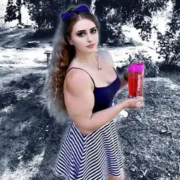 组图萝莉脸汉子身金刚芭比身材惹人赞叹