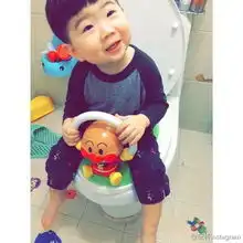 韩国小眼正太走红天生喜感挡不住
