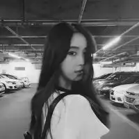 黑白照片酷女生头像微信头像图片大全