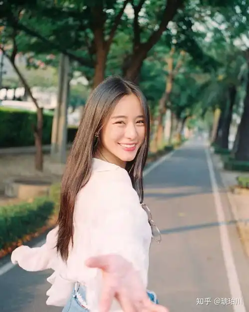 想找一个好看的泰剧,不拖沓不要太狗血的,兄弟姐妹们快来帮帮我