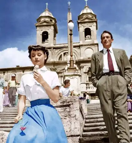 罗马假日公主的原型,真人比赫本还漂亮,爱上大16岁的侍卫