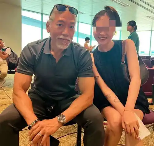 香港男神老了15位男星白发照,成龙一夜苍老,刘德华也逃不过